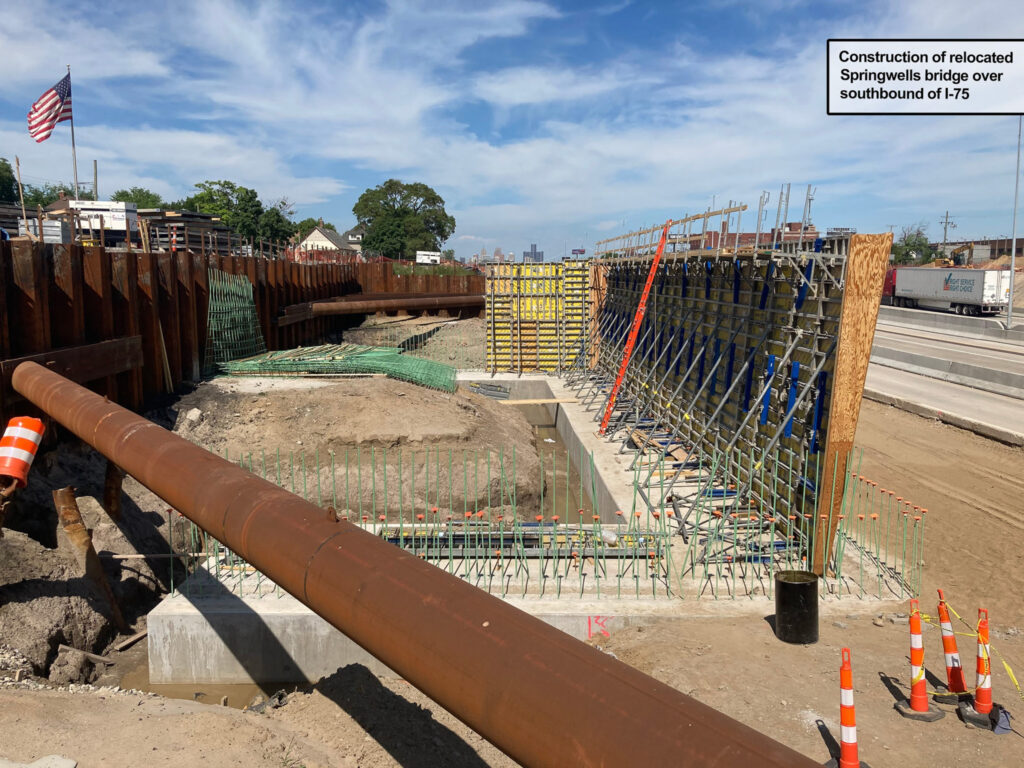 Construction of relocated Springwells bridge over southbound of I-75