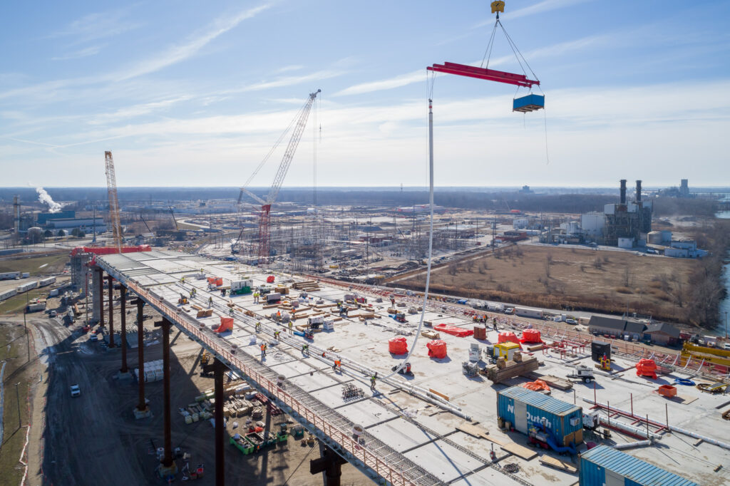 crane at the bridge construction site