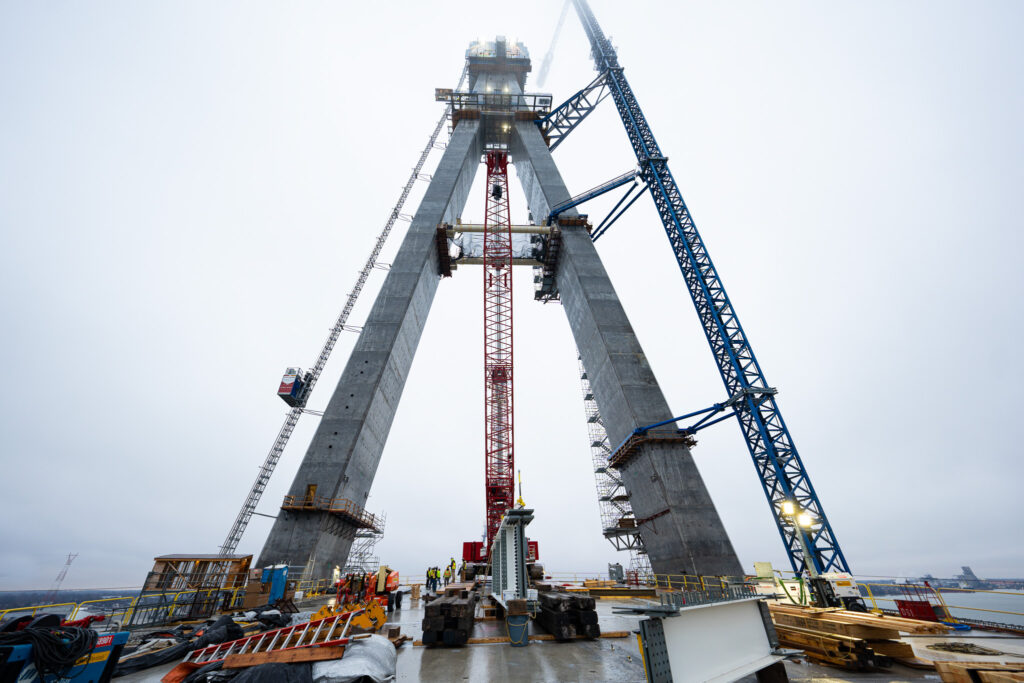 crane at the bridge construction site
