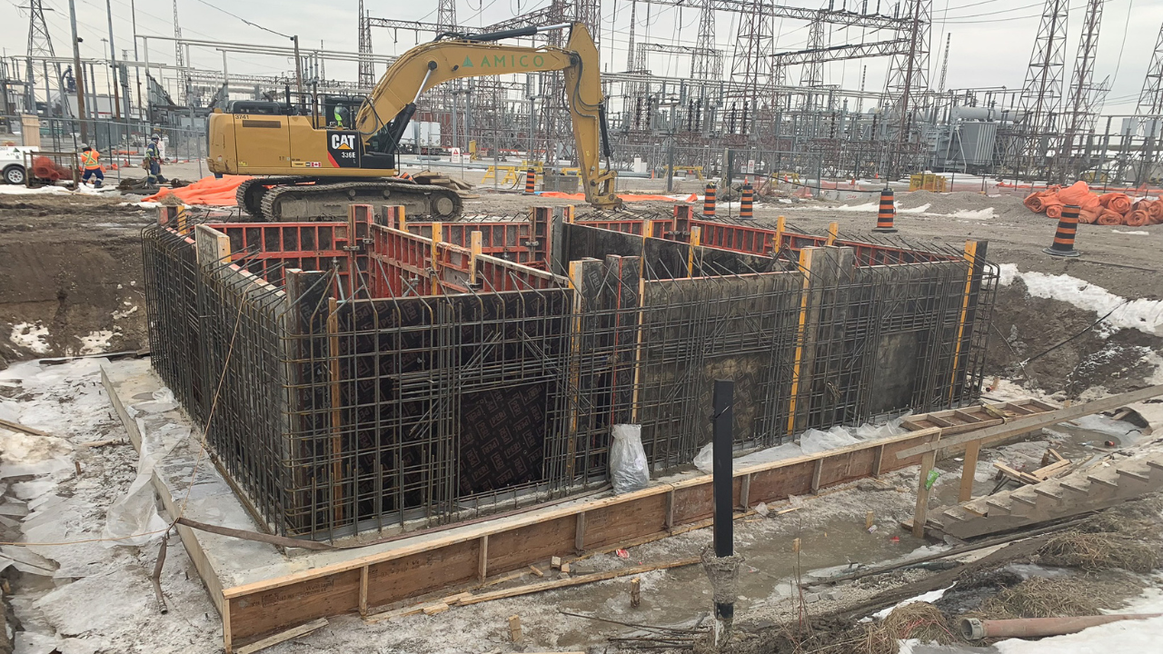 Installation of Metering and Splicing Vaults - January 25, 2019