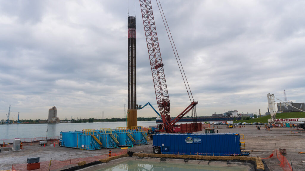 crane at the bridge construction site