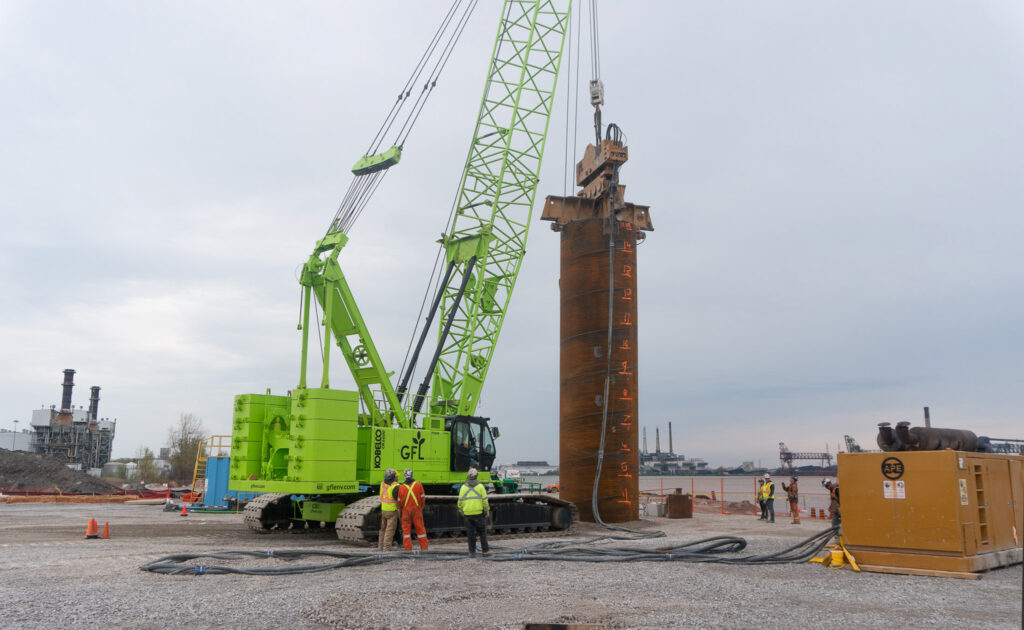 crane at the bridge construction site