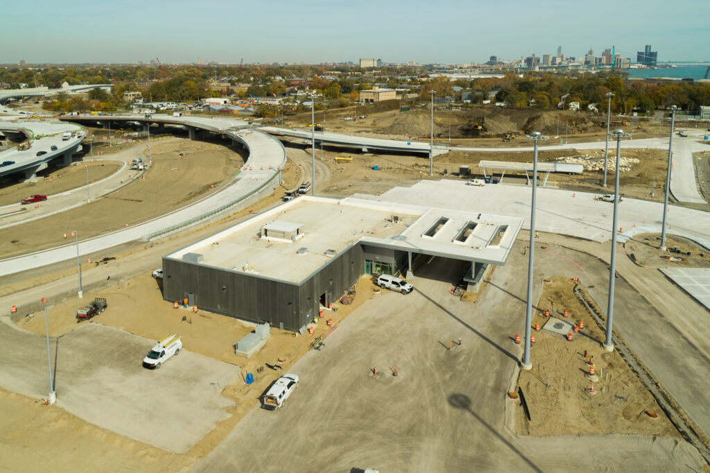 customs building being constructed