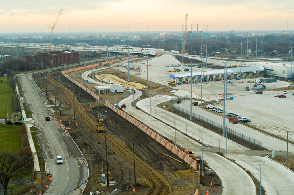Construction showing all the road inside and out of the perimeter
