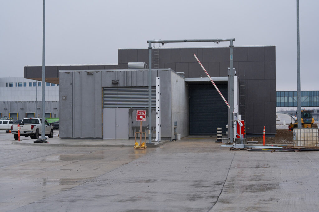 border building truck xray